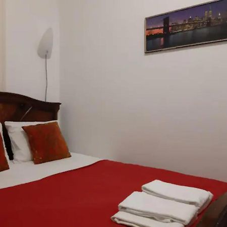 Private Room B Lisbon Bagian luar foto
